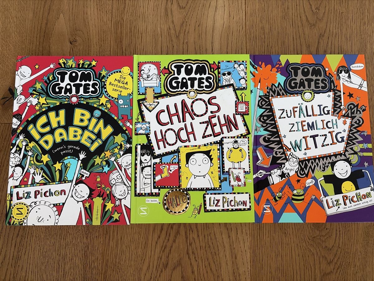 Bücher: Tom Gates von Liz Pichon – Gebraucht aus Gachnang von Skyjumper