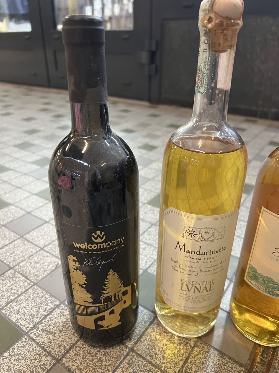 Bevande alcoliche: Lot de 8 alcools et vins italiens – Nuovo (secondo la descrizione) da Genève venduto da Leboucheoreilles 1