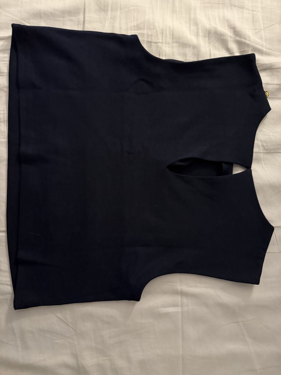 Sandro Top: Top Sandro taille 44 – Nuovo (secondo la descrizione) da Meyrin venduto da Steph_g28 1