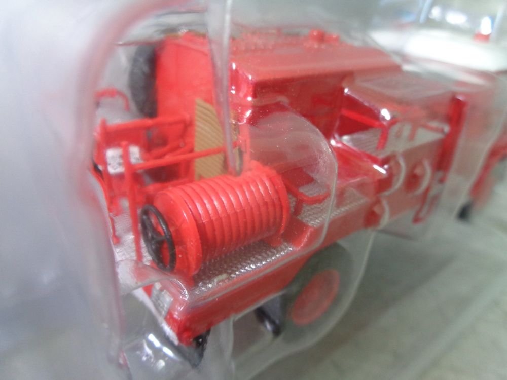 Modèle Réduit 1:43 Camion De Pompiers Mercedes-Benz LAF 911 - Ixo, Métal, Miniature Collection