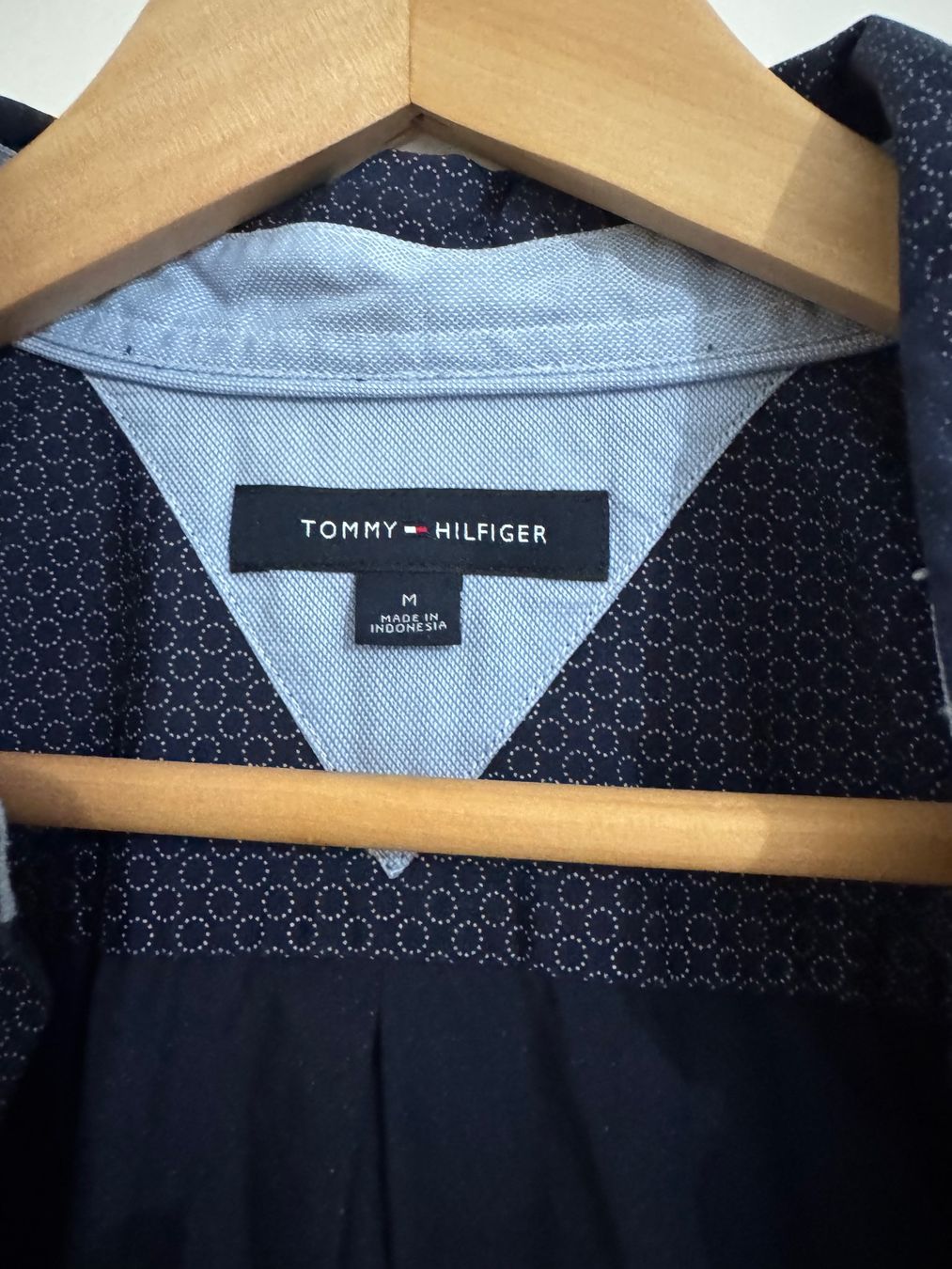 Tommy Hilfiger Chemises: Tommy Hilfiger Hemd, dunkelblau, Grösse M – D'occasion à Thun par Dvddealer 2