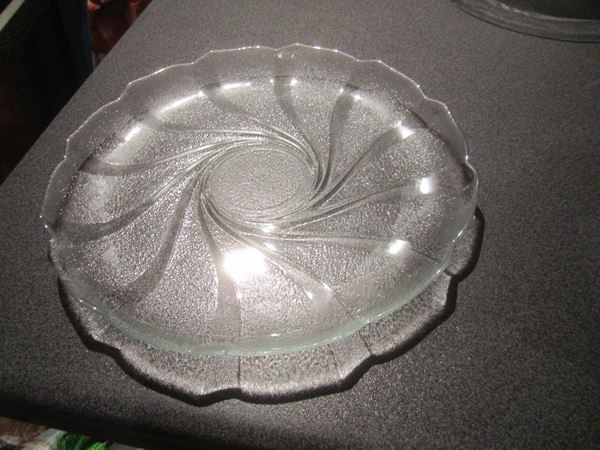 Teller: Teller, Glas, Muster, geschwungen – Gebraucht aus Zürich von Motzkuh