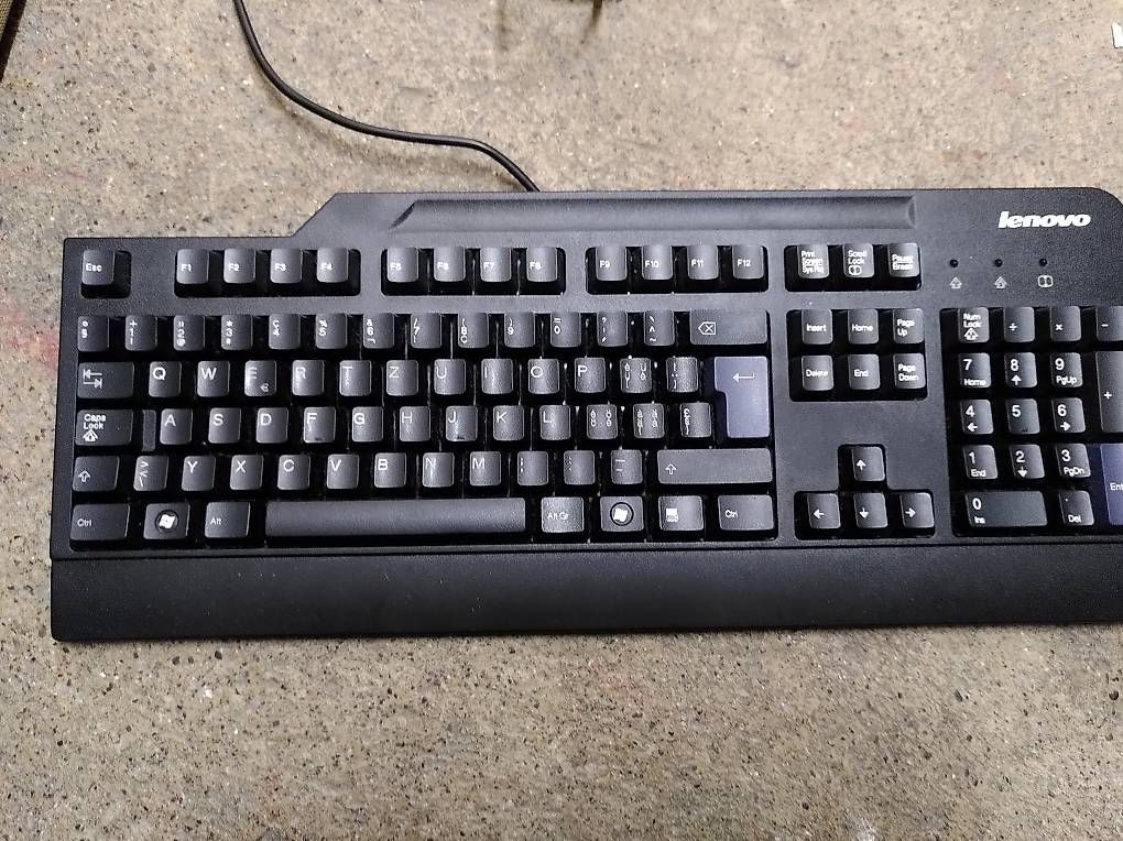 Tastiere: Lenovo Tastatur / Keyboard – Usato da Zürich venduto da dodo_tardigrade