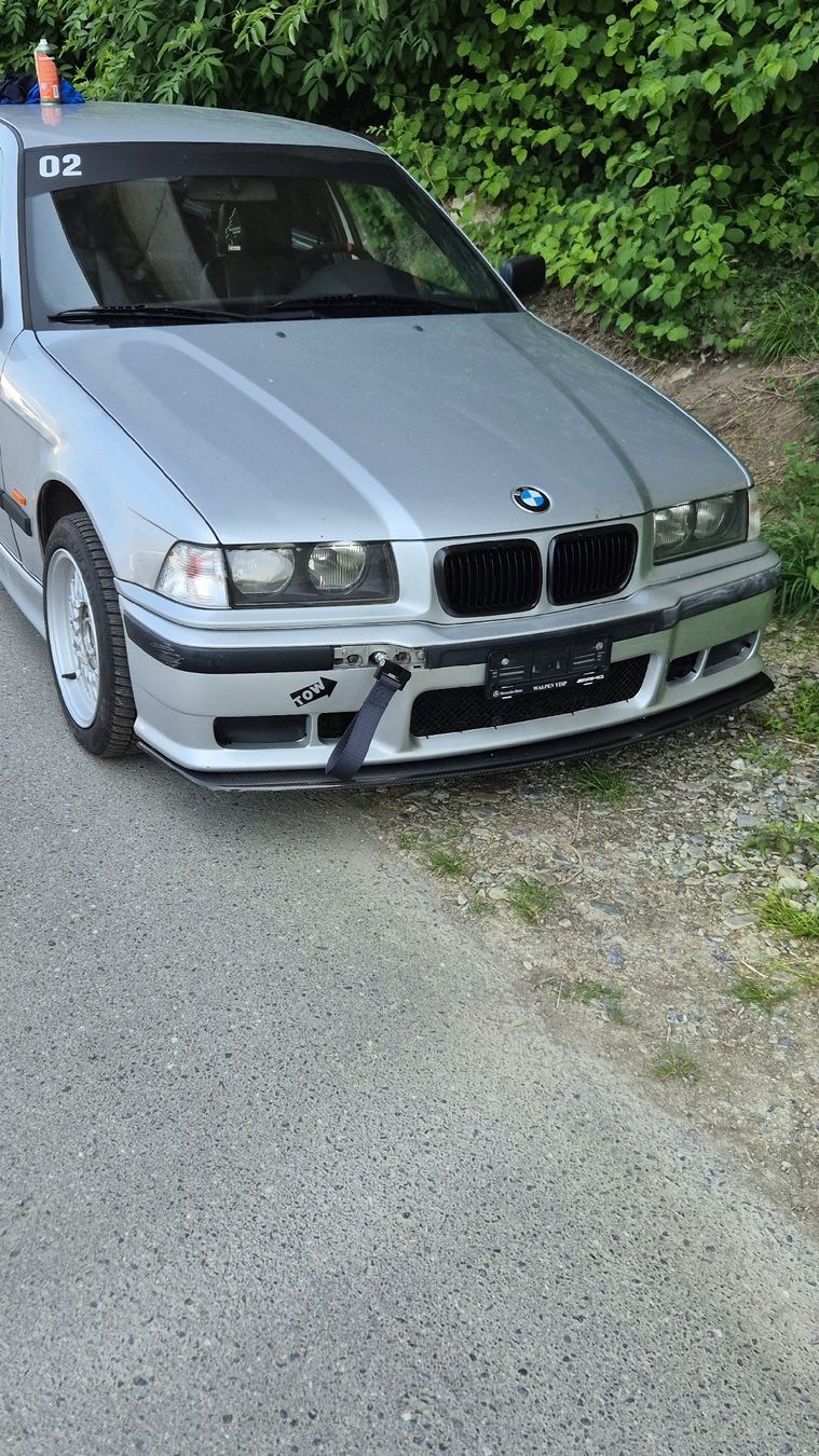 BMW Automobili: BMW e36 323i – Usato da Beckenried venduto da sim_mg9x 2