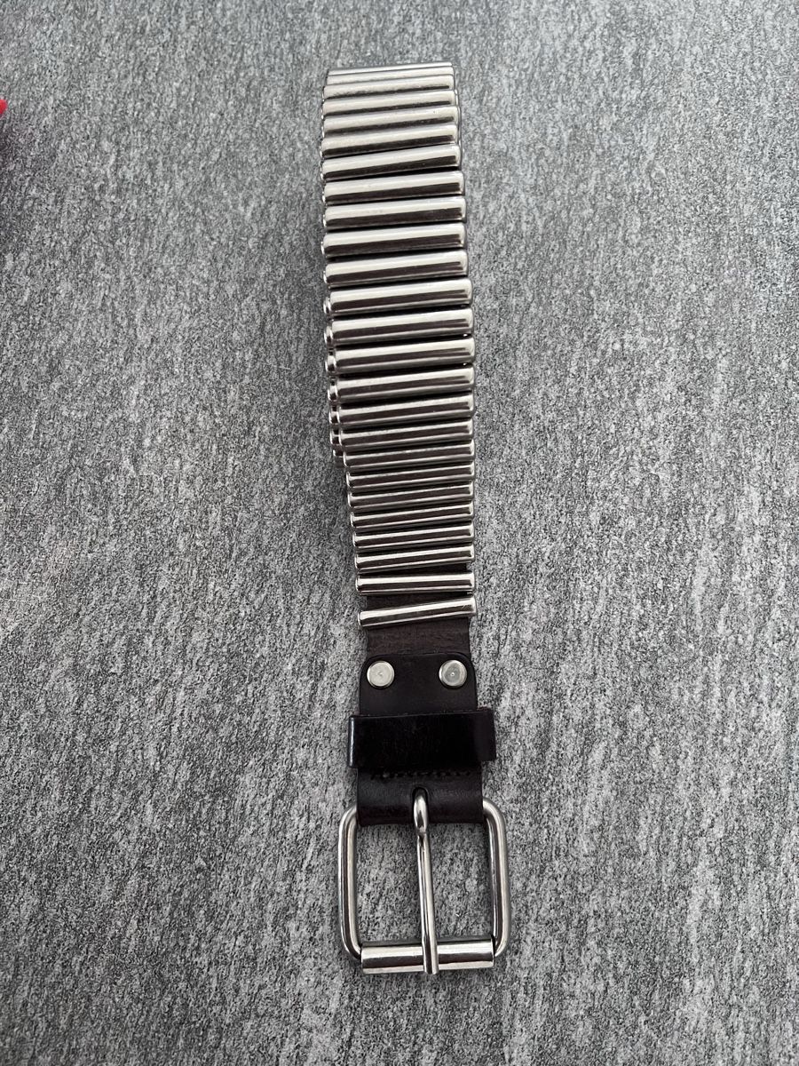 Cinture: Cintura in pelle con inserti argento - 100 cm – Usato da Losone venduto da Annja93