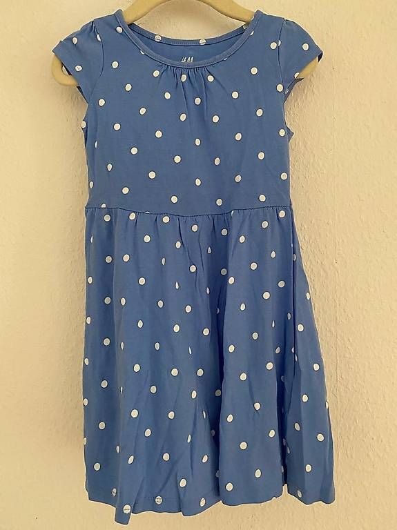 H&M Lotti & Set di vestiti: Robes été 4 ans – Usato da Geneve venduto da maremonte
