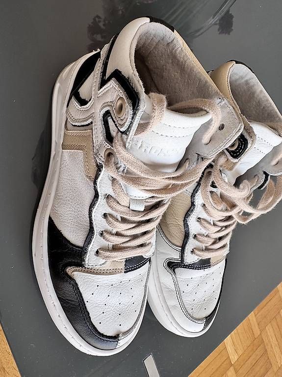 Scarpe da donna: Schuhe Bronx old -cosmo – Usato da Lupfig venduto da she_vfd6