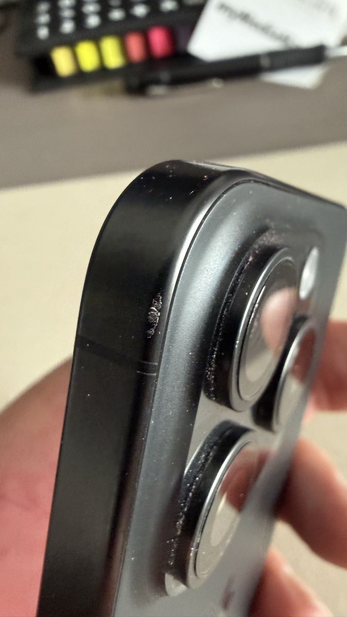 Apple Telefoni cellulari / Smartphones: Iphone 15 Pro 256 GB schwarz – Usato da Brittnau venduto da axlifaxli 3