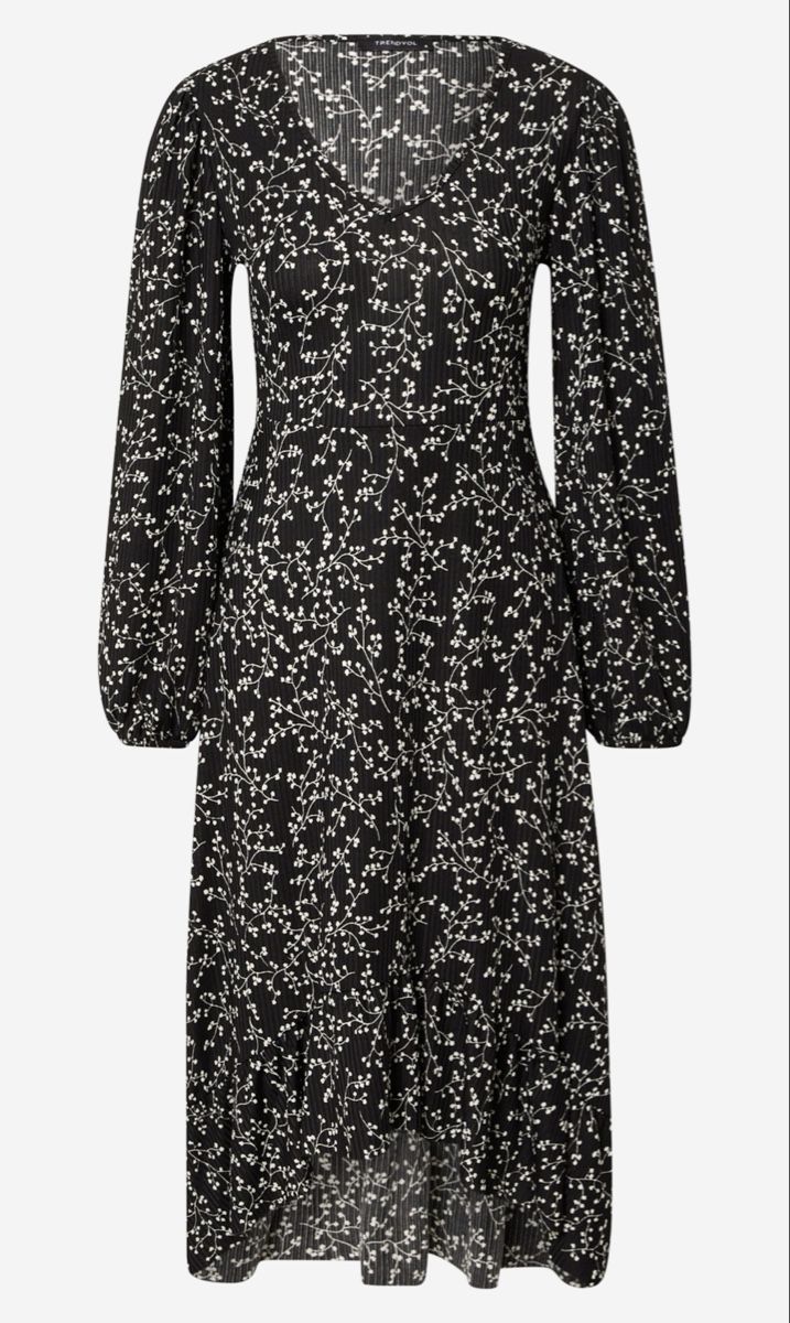 Vestiti: Kleid von TRENDYOL – Usato da Goldach venduto da pikay