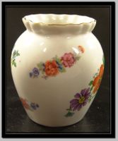 Porzellan Vase mit Wellenrand Langenthal 1947