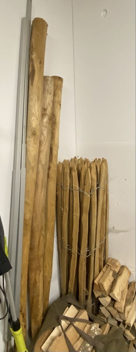Fendivista: Holzzaun und 3 Holzpfähle – Usato da Sarmenstorf venduto da anroca 1