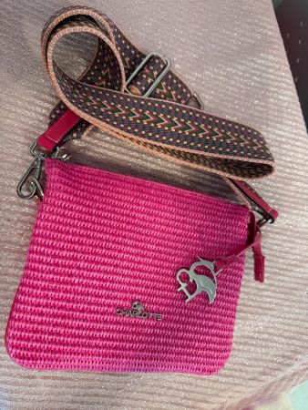 Handtasche neuwertig Umhängetasche Leder etc.