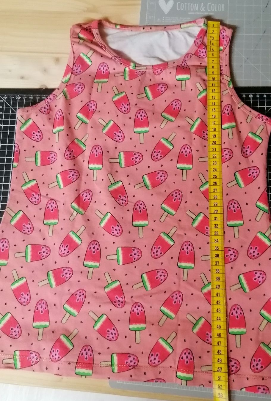 Top: Top, t-shirt, débardeur, haut, pull – Usato da Montcherand venduto da petiteoune75 5