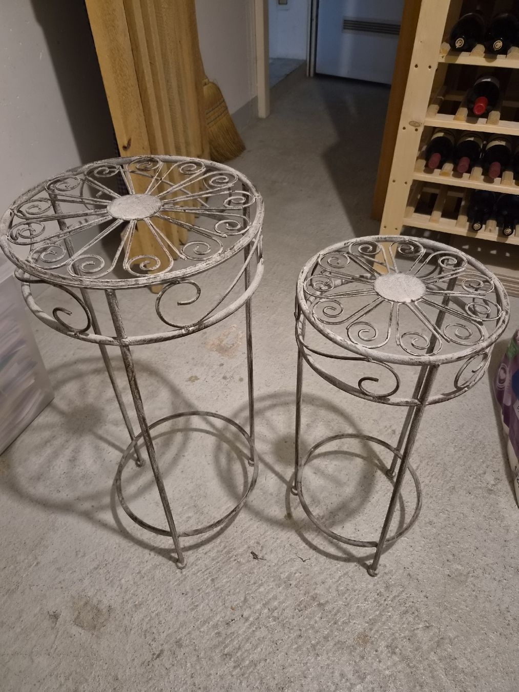 Tischset: 2er Metall Beistelltische – Gebraucht aus Sigriswil von Aline_87