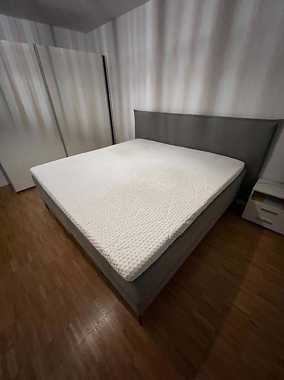 Letti: Emma Diamond Boxspringbett 200x200 cm  Light Grey – Usato da Aarau Rohr venduto da lor_7r2q 2