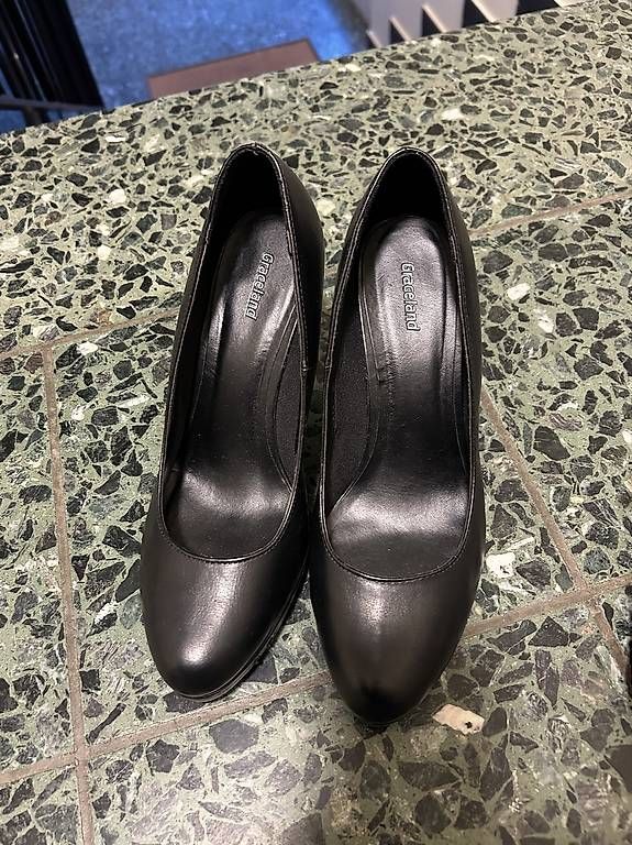 Scarpe da donna: diverse Schuhe – Usato da Vaduz venduto da hasi_75