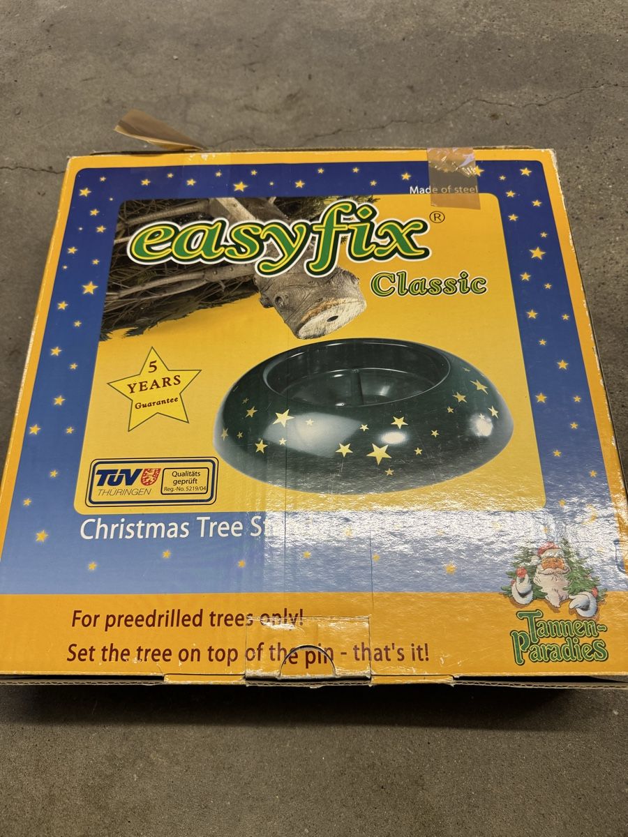Supporti a parete: Easyfix Christbaumstaender Classic, Top Zustand, Gruen – Usato da Wettswil venduto da Cispo3