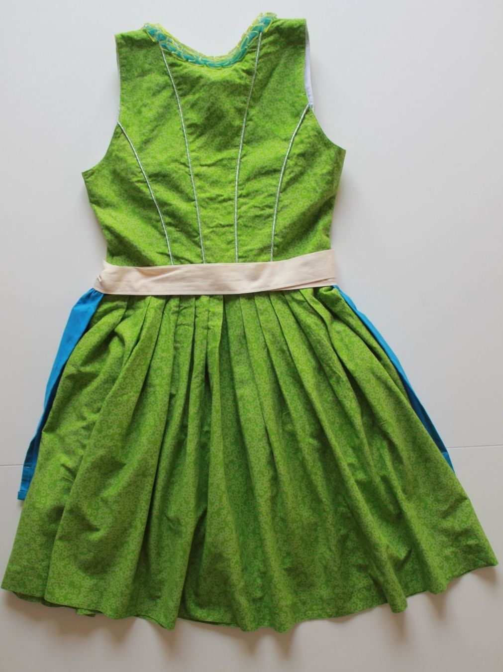 Costumi: Dirndl STOIBER t. 36 - Oktoberfest  Beer – Usato da Peseux venduto da Gilloss 4