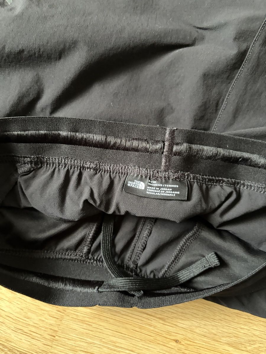 North Face Pantaloni: The North Face kurze Sporthose M – Usato da Hasliberg Hohfluh venduto da kus_5wpz 2