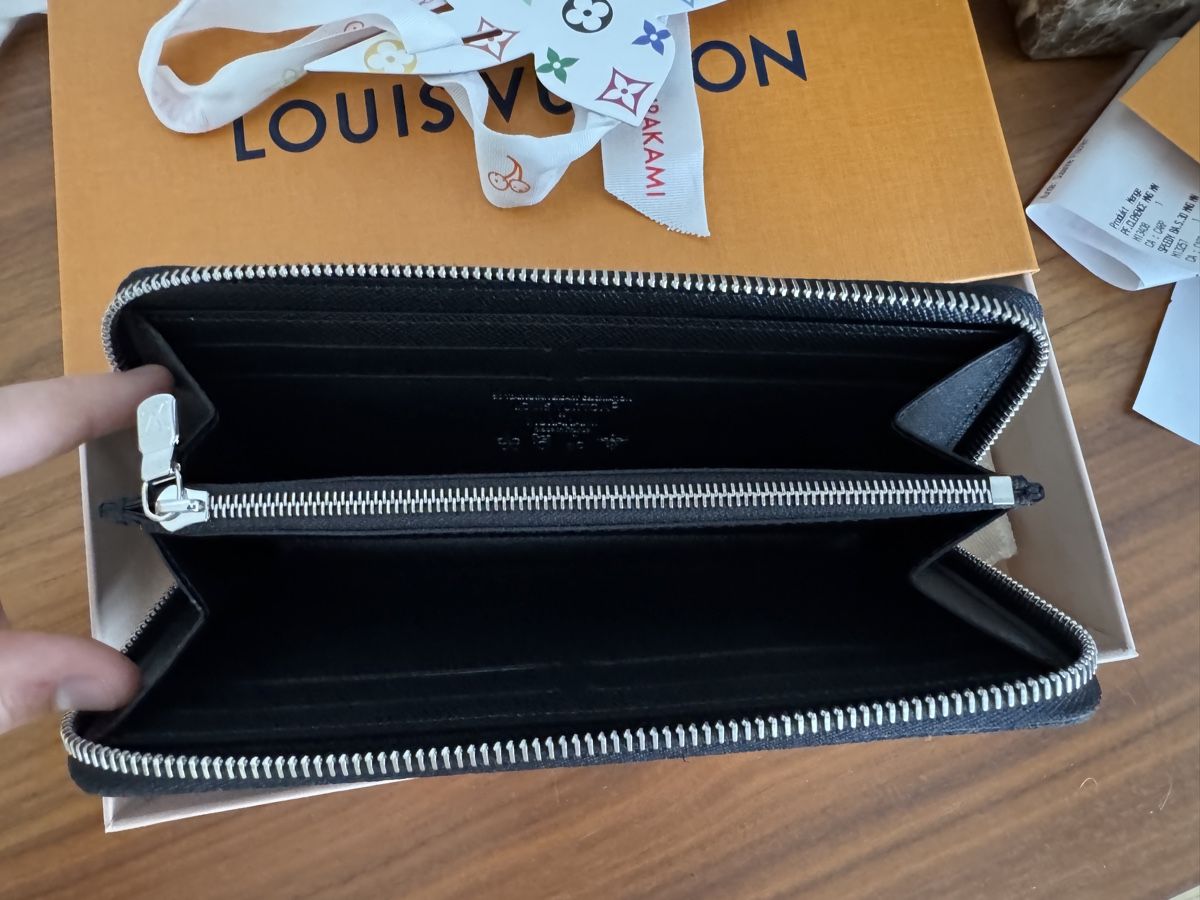 Louis Vuitton Portamonete: Louis Vuitton x Murakami Clemence Multicolor M13408 – Nuovo e nell'imballaggio originale da Zürich venduto da cfhard 2