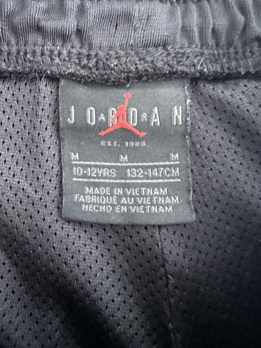 Jordan Pantaloni: JORDAN BASKETBALL SHORTS KINDER – Usato da Dübendorf venduto da Pearlina 1