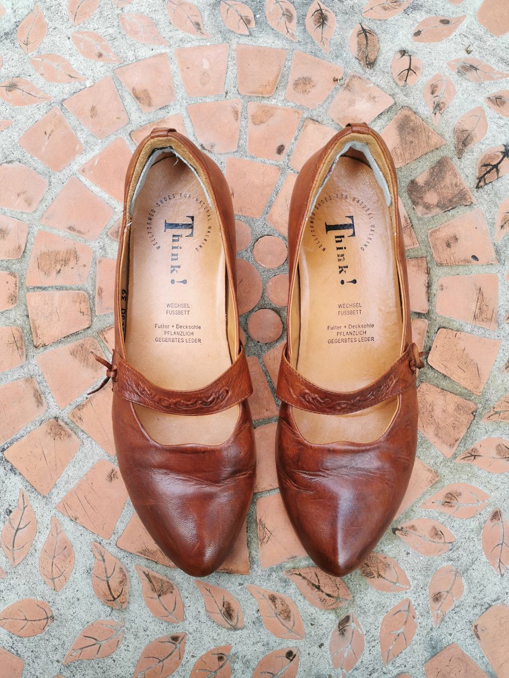 Think Chaussures femmes: Leder-Halbschuh von Think! – D'occasion à Luzern par buypie 1