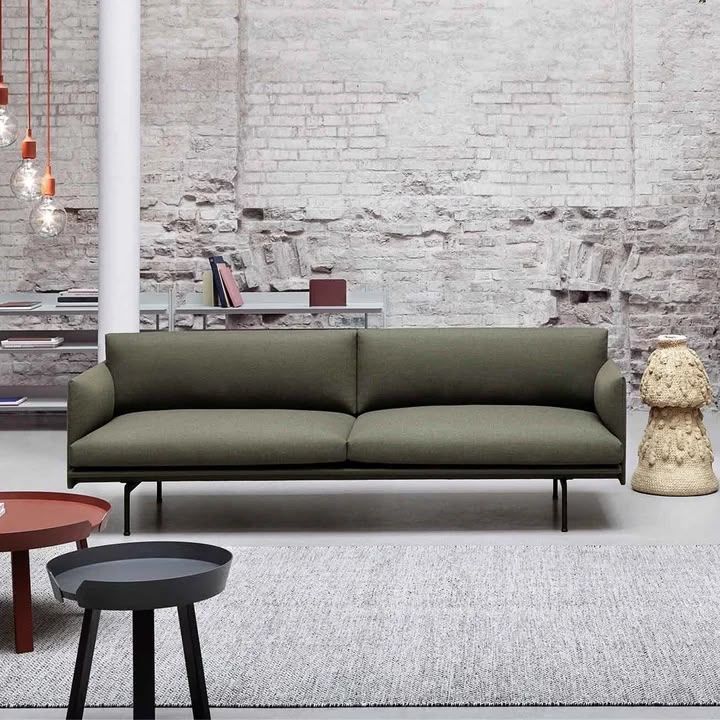 Muuto Sofas: Outline Sofa - Muuto – D'occasion à Zürich par ttseng 2