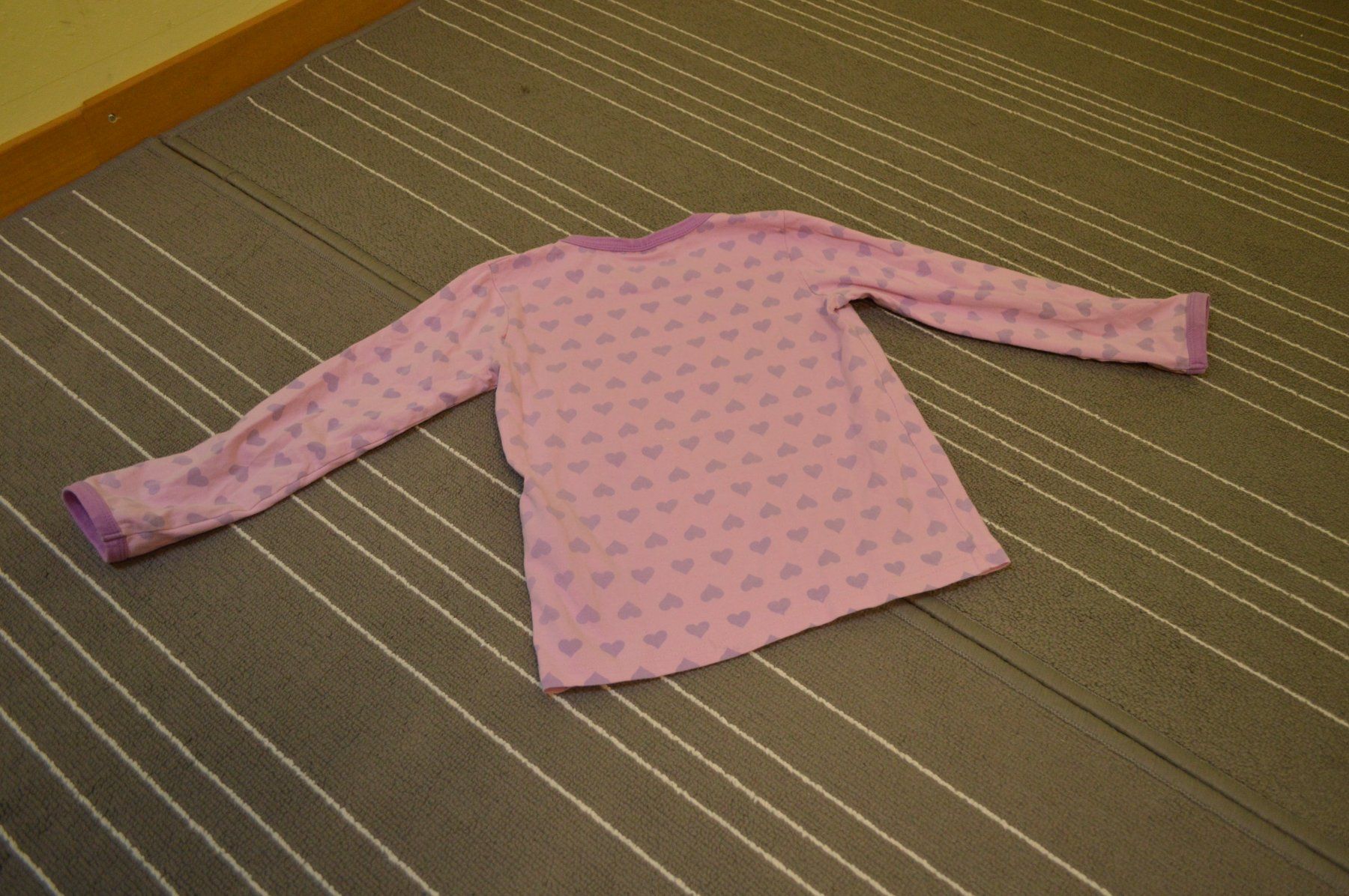Maglioni & Felpe: Pull BiFROST 5 ans 110/116 Pullover // Envoi / Versand OK – Usato da Les Breuleux venduto da malice_13 4