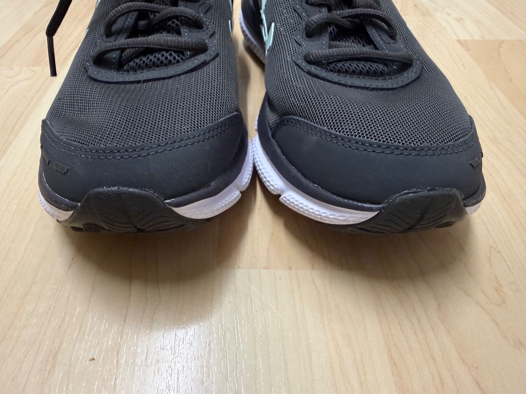 Under Armour Scarpe da donna: Under Armour Charged Assert 10 Laufschuhe Damen Gr.40 – Nuovo (secondo la descrizione) da Siebnen venduto da dte_9kmw 2