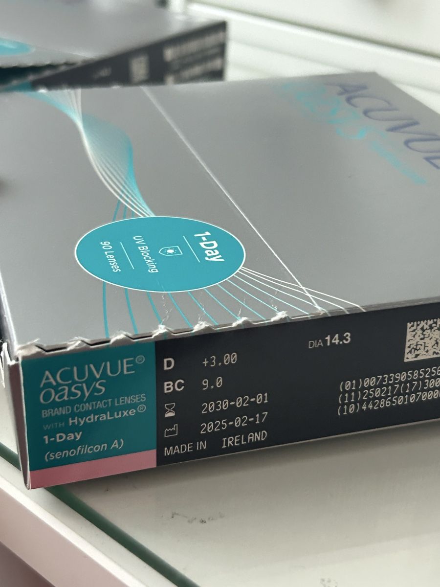 Acuvue Lenti a contatto: Acuvue Oasys HydraLuxe Tageslinsen – Nuovo (secondo la descrizione) da Zürich venduto da pma_y9mc 2