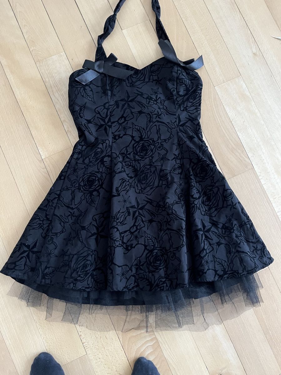 Vestiti: Schwarzes Partyeid gr M/ L – Usato da Aeschlen ob Gunten venduto da Sonjan
