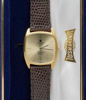 Universal Genève Gilt Shadow ultra slim, Micro-Rotor