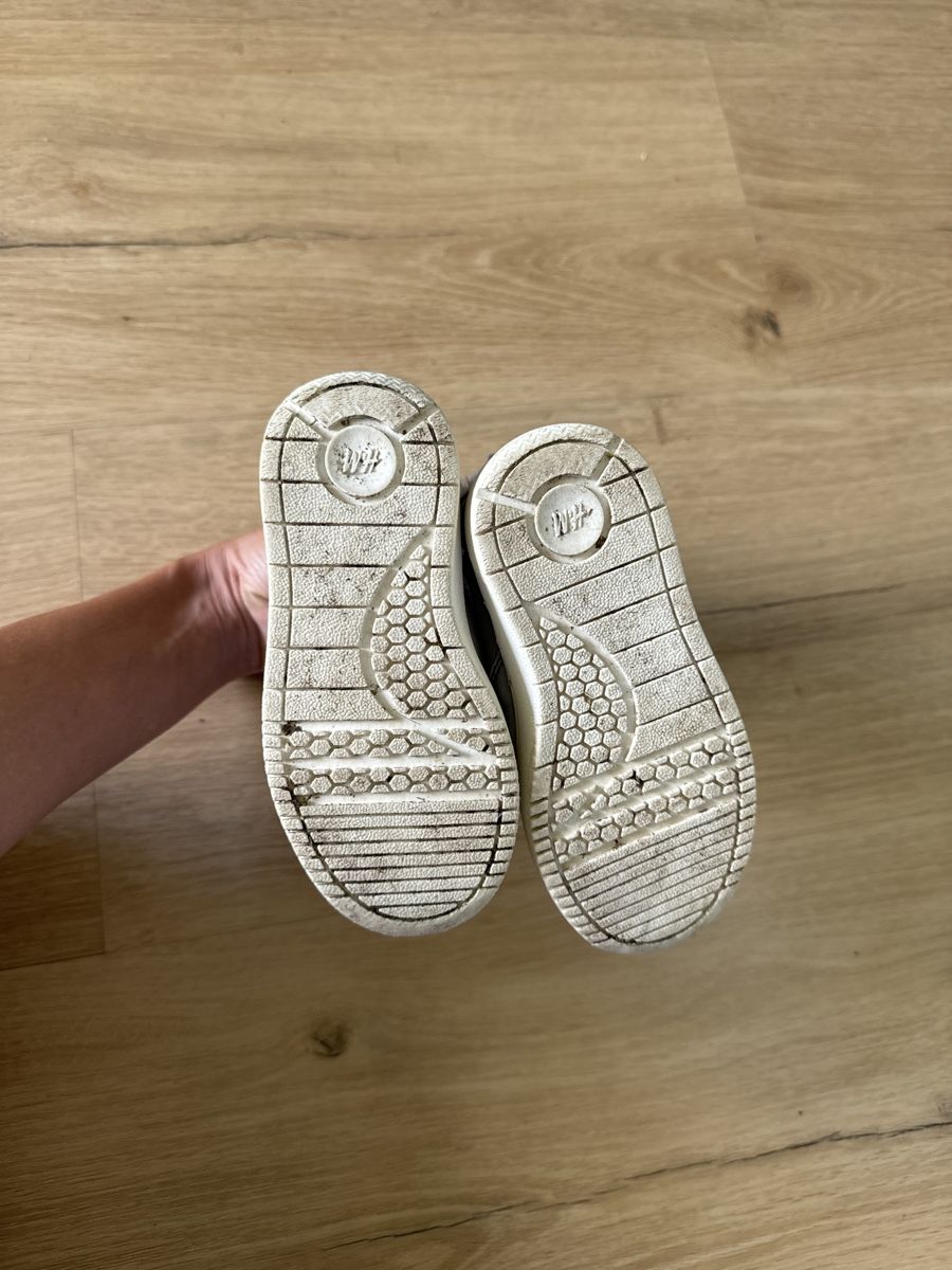 Scarpe per ragazzi: Kinder Schuhe Gr.24 – Usato da Hettlingen venduto da sch_gr5s 2
