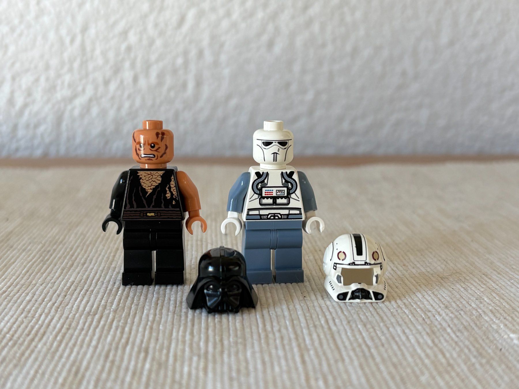 Lego Statuette: LEGO Star Wars 8096 Imperator Palpatines Shuttle – Usato da Nidau venduto da LEGOBrickMT 3
