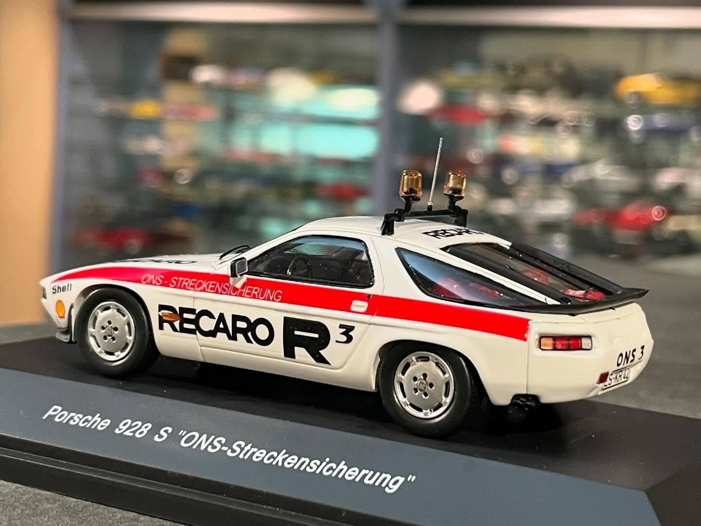 Porsche Modellautos: Porsche 928 S "ONS-Streckensicherung" – Neu und originalverpackt aus Flawil von Imperiosud 4