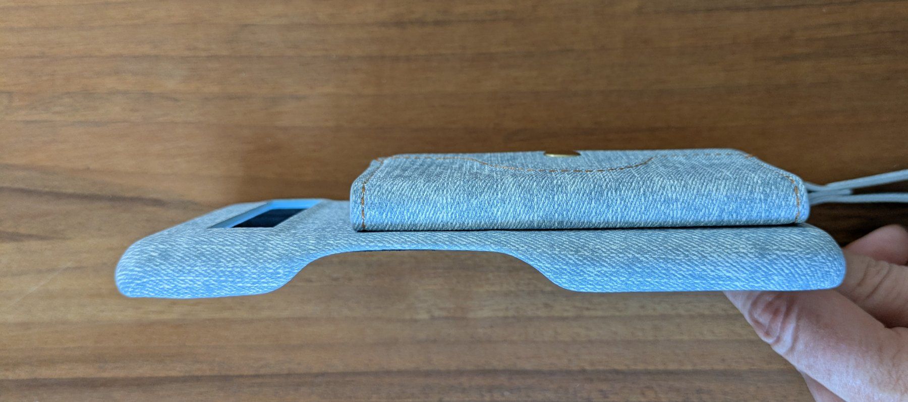 Cover & Protezioni schermo: Handyhülle / Case mit Wallet "Google Pixel 7a" (wie neu) – Nuovo (secondo la descrizione) da Bonstetten venduto da Driver7 2
