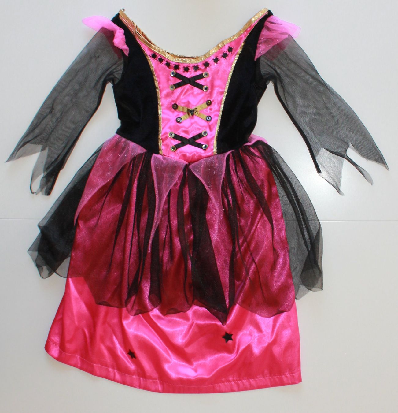 Costumes: Costume sorcière / Hexe t. 5 - 6 ans – D'occasion à Peseux par CoolShoping 1