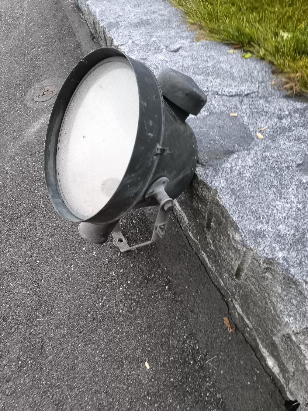 Bag Turgi Lampade: Antike Alte Aussenleuchte/Scheinwerfer aus Kupfer – Difettoso da Hasle LU venduto da Fridu19 2