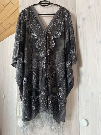 Elegantes Seidentuch, Pareo, Poncho, NEU, Fransen