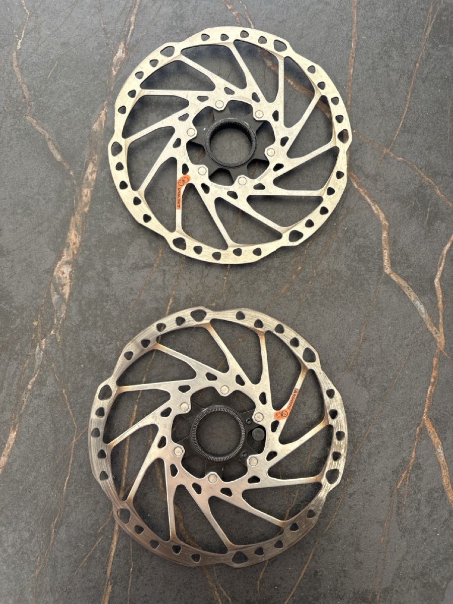 Shimano Pièces détachées: Bremsscheiben 203 mm shimano – D'occasion à Münchringen par kunzjuerg