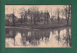 Schloss und Kirche ST. AURIN // Eckbug / Falte //