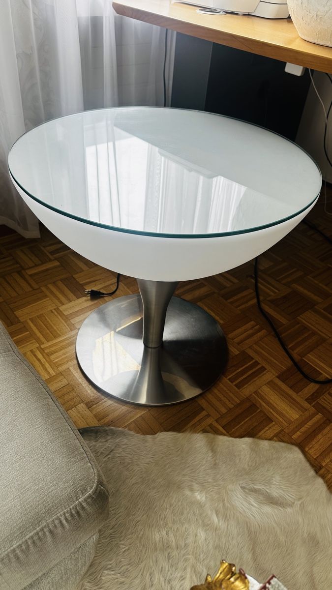 Tische: LOUNGE Leuchtisch inkl. Glasplatte Indoor – Gebraucht aus Lachen SZ von HelvetiaLuxury 5