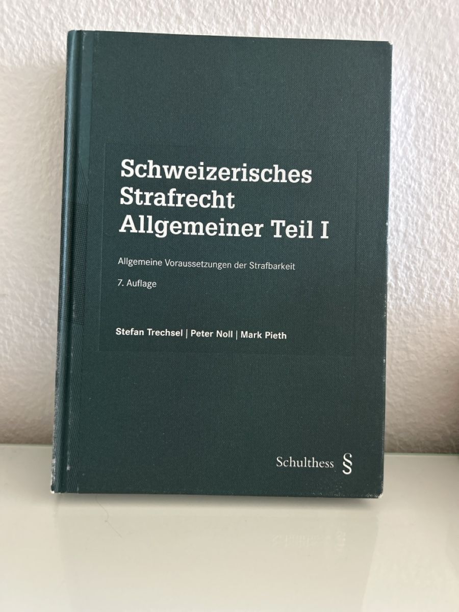 Bücher: Strafrecht  – Gebraucht aus Winterthur von pol_x722
