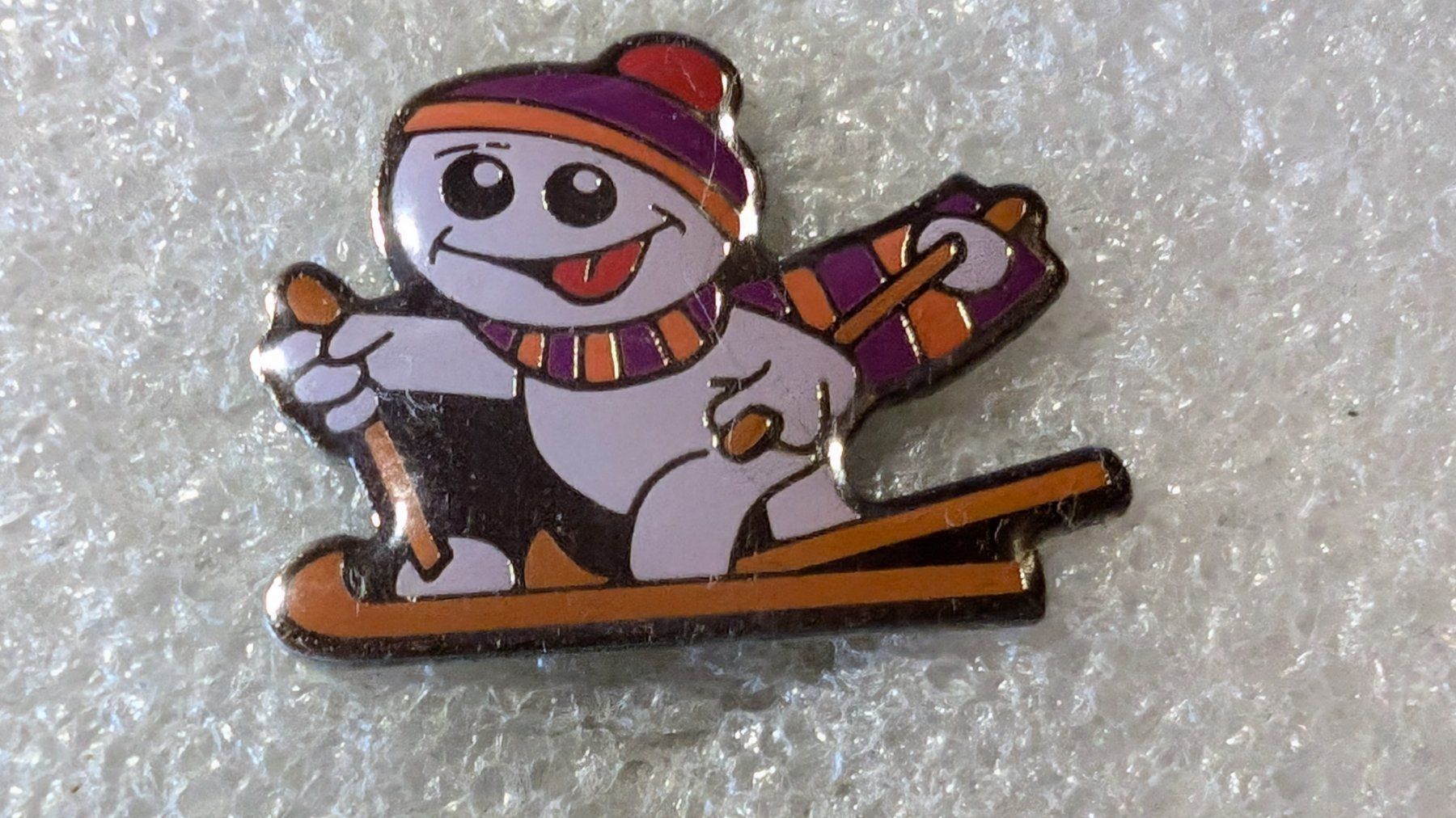 Placchette & Badge: Ansteckpin 223: Maga Bio – Usato da Oppligen venduto da Pin-Fall-Shop