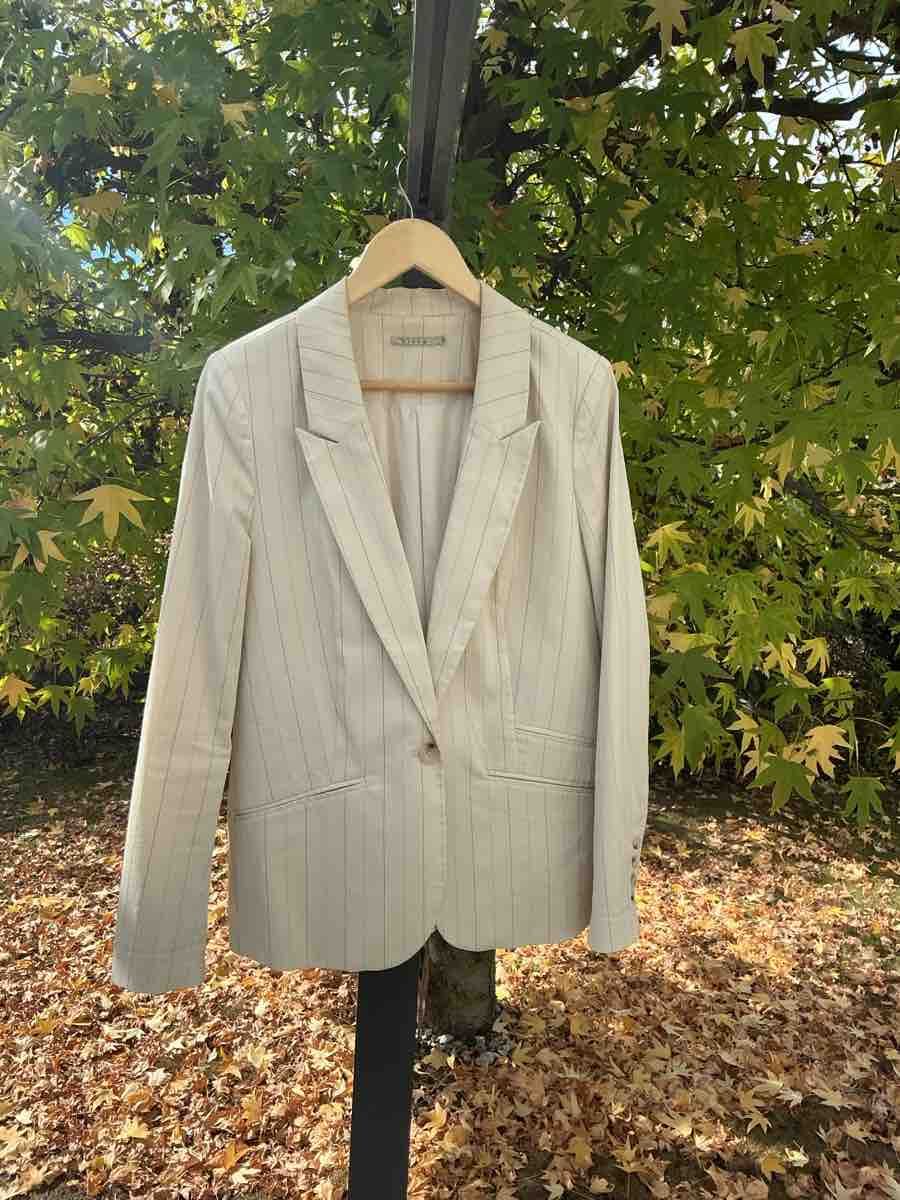 Jacken: Blazer Elora beige à rayures, taille 42 – Neu (gemäss Beschreibung) aus Vétroz von Erge1