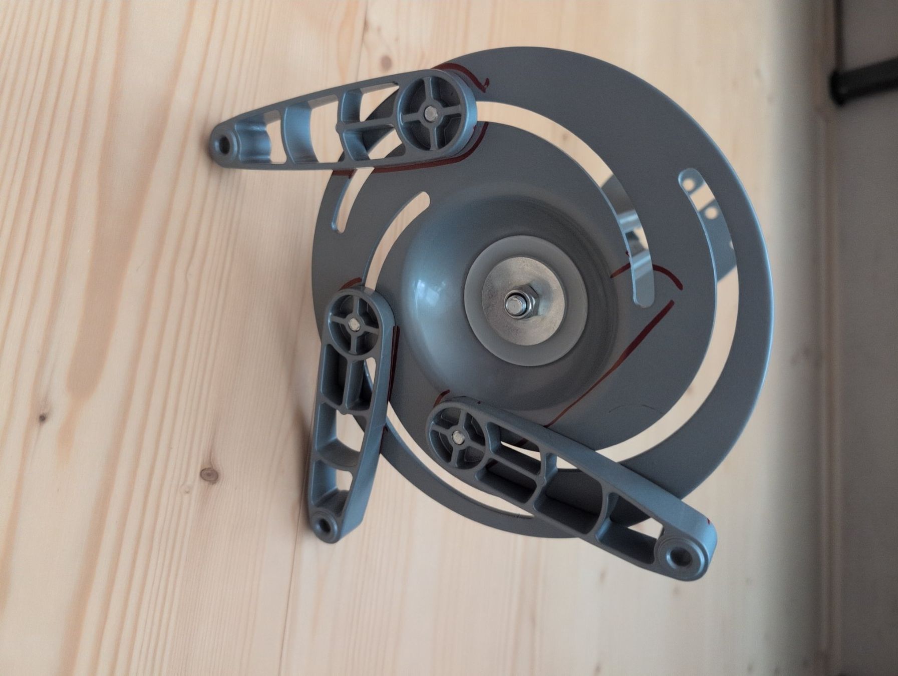 Fixations: universale Beamerhalterung Decke – D'occasion à Baden par lorenex 2