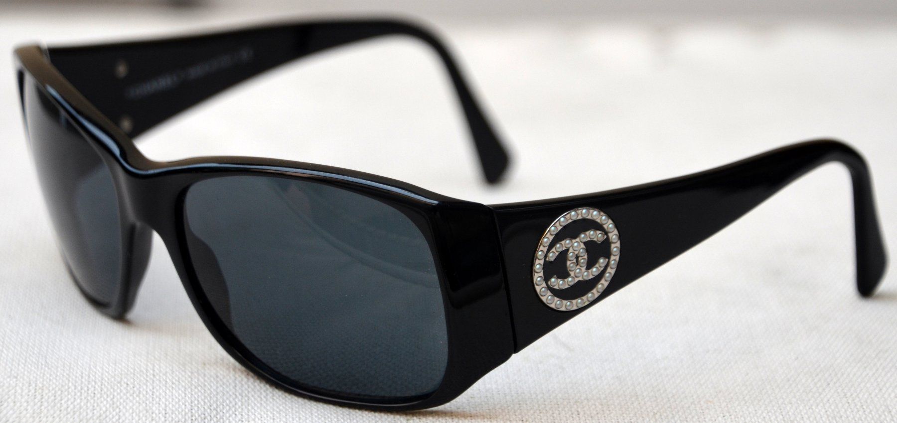 Chanel Brillen & Gläser: Sonnenbrille Chanel lunettes de soleil – Gebraucht aus Collonges von arashee 2