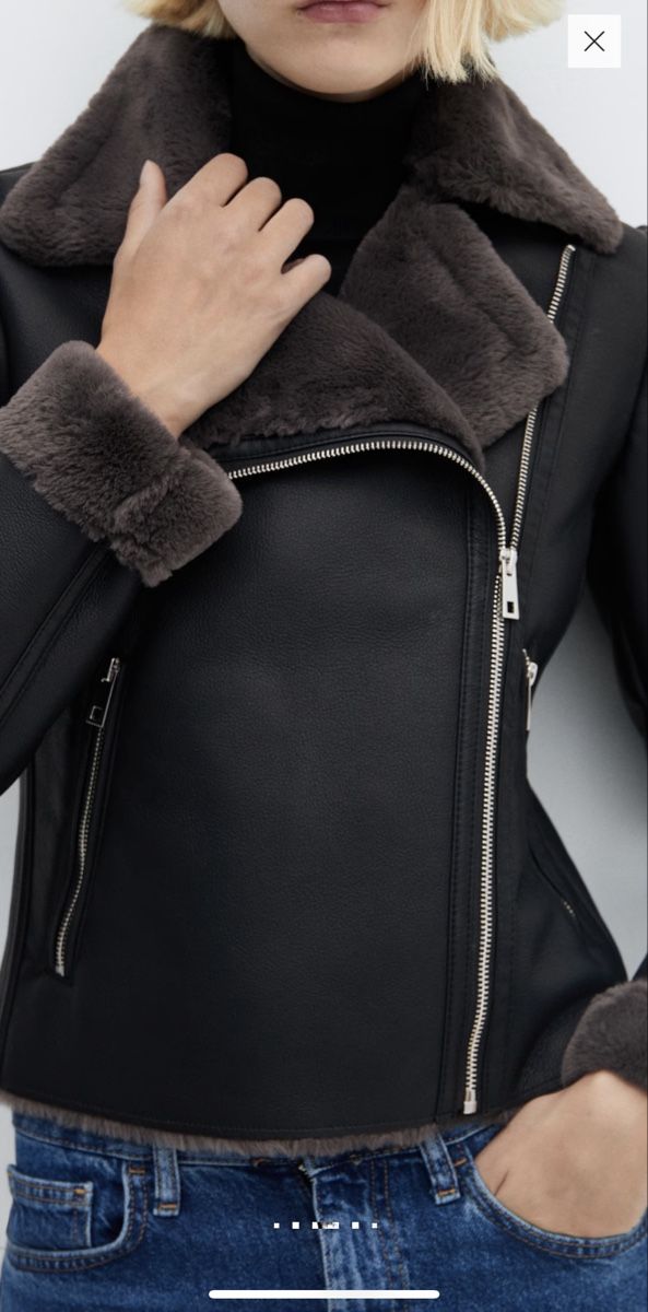 Mango Giacche: Double Face Jacke mit Ledereffekt – Nuovo e nell'imballaggio originale da Balgach venduto da Ni.Steiger