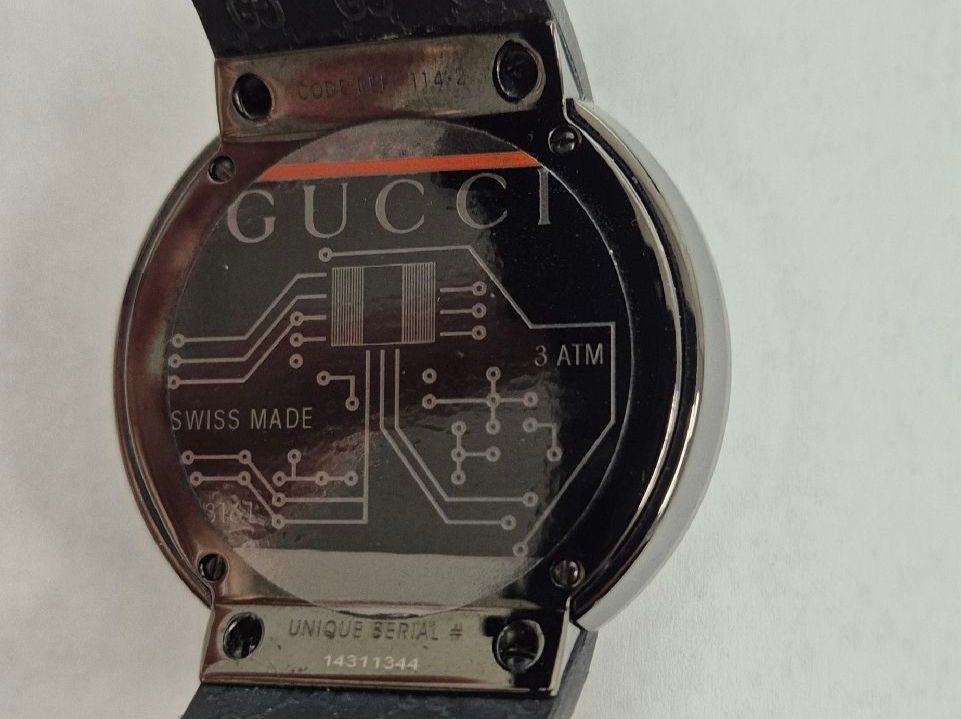 Gucci Montres: Montre Gucci – Neuf (Voir description) à Cernier / par car_5rm5 1