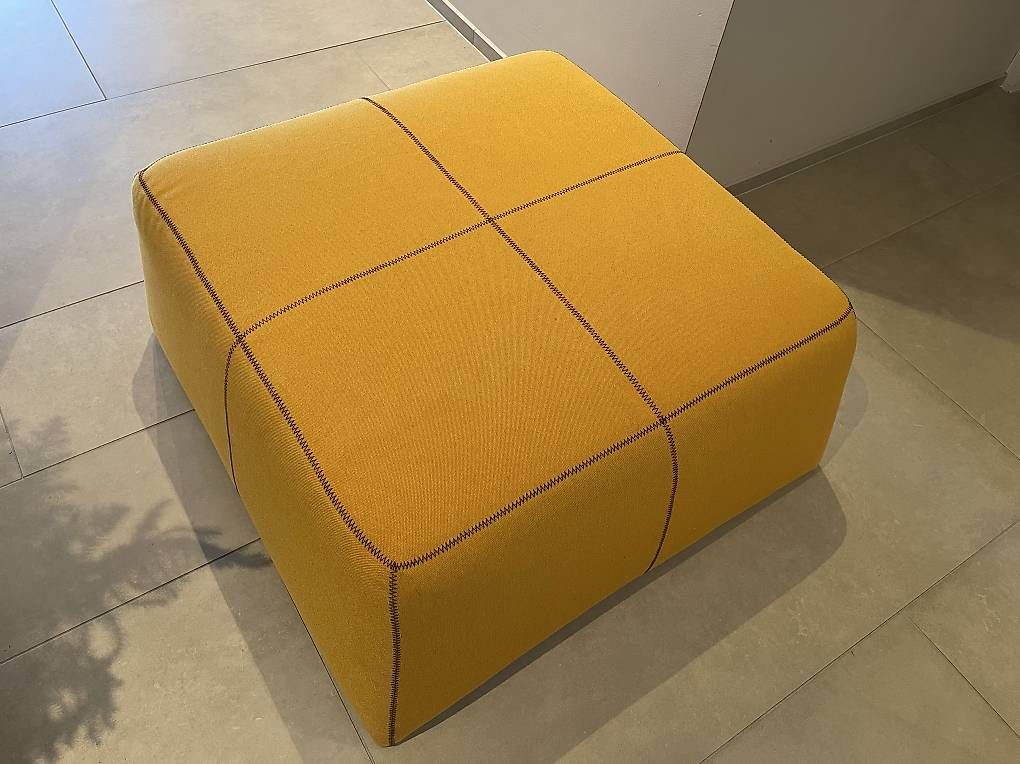 Sgabelli: Ottomane / Fusshocker / Pouf – Usato da Thalwil venduto da Suleigl 1